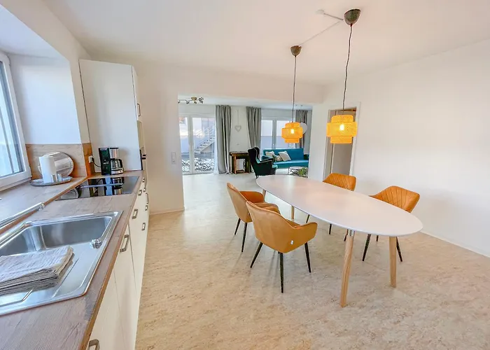 Alb-Suite Family Friendly Premium 2Br Apartment *